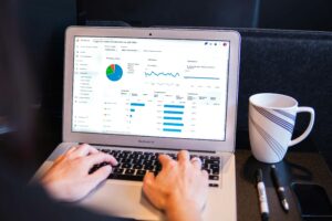 Blogs Archive Online Learning vs Offline Coaching: Which is Better? | Emancipation Edutech Pvt. Ltd.